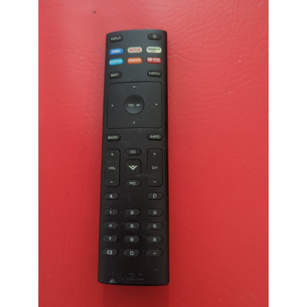 Vizio ‎ TV television remote XRT136 00111203301